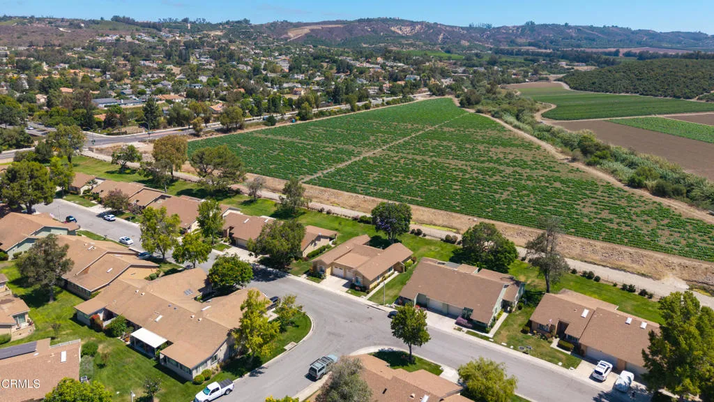 25 44159 Village 44 (Camarillo CA)