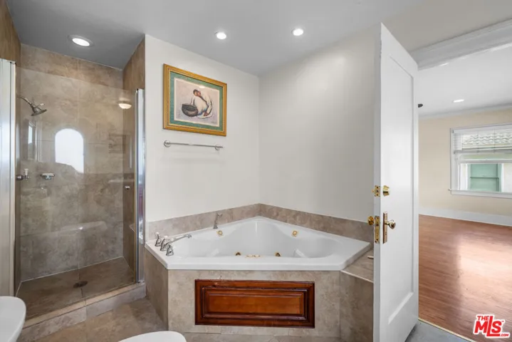 1231 S St Andrews Place, Los Angeles, California 90019