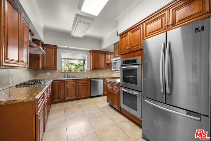 1231 S St Andrews Place, Los Angeles, California 90019
