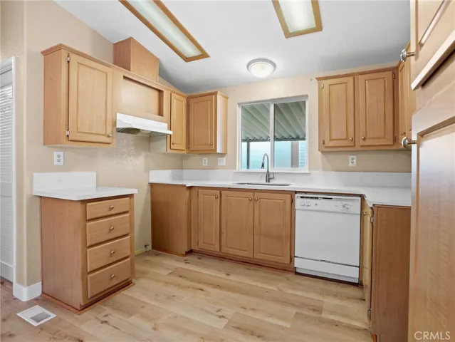 24200 Walnut Street 34, Torrance, California 90501