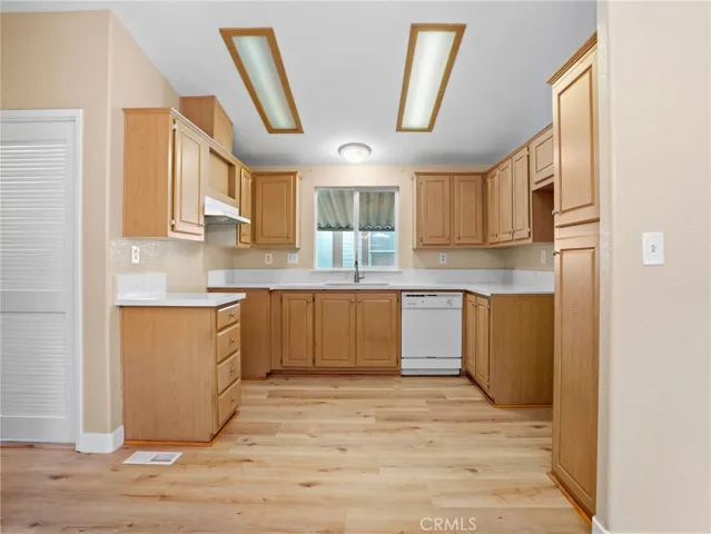 24200 Walnut Street 34, Torrance, California 90501