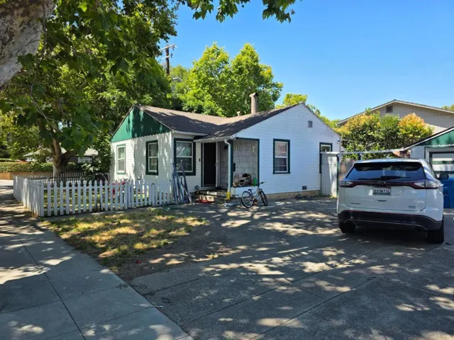 1323 2nd Avenue, San Mateo, California 94401