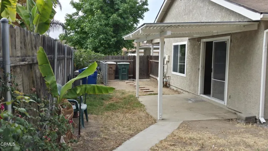 sideyard_1