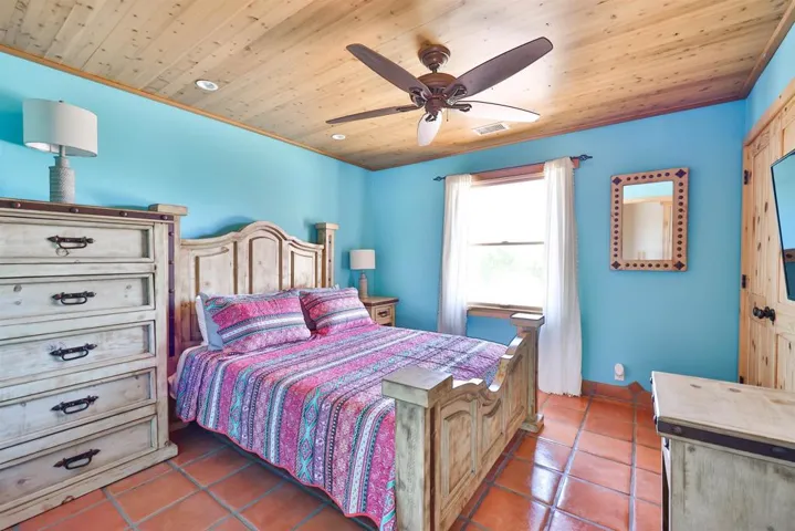 25933 Potrero Valley Rd, Potrero, California 91963