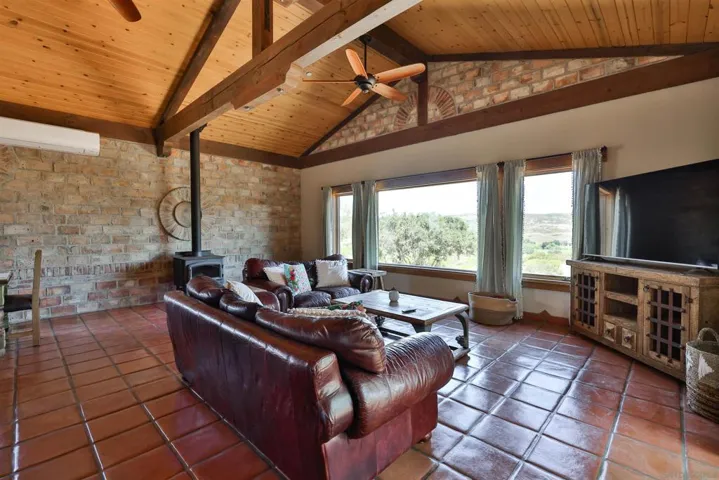 25933 Potrero Valley Rd, Potrero, California 91963