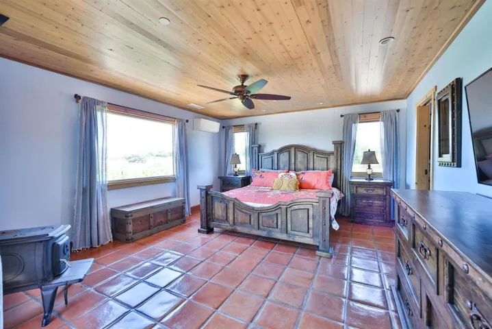 25933 Potrero Valley Rd, Potrero, California 91963