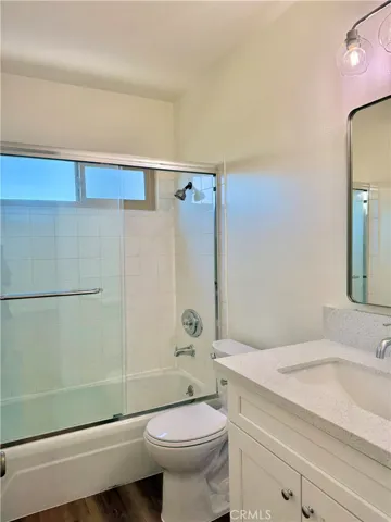 1651 Golden Gate 6, Los Angeles, California 90026