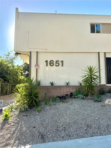 1651 Golden Gate 6, Los Angeles, California 90026