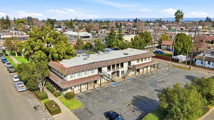 825 9th Street, Marysville, California 95901
