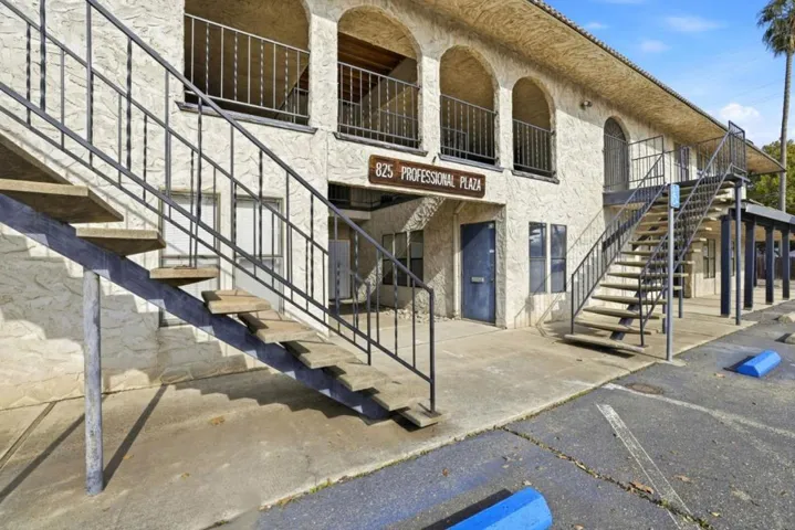 825 9th Street, Marysville, California 95901