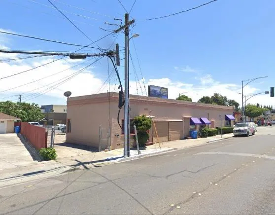 32013205 Middlefield Road, Menlo Park, California 94025