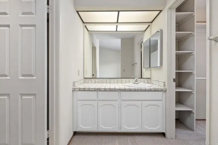 6890 Peach Tree Road, Carlsbad, California 92011
