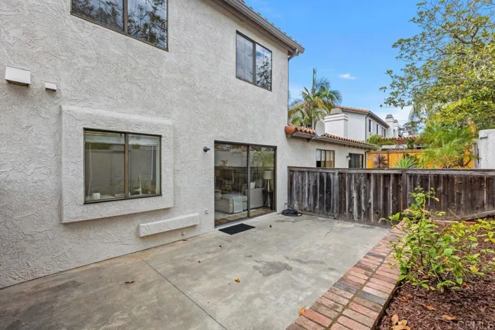 6890 Peach Tree Road, Carlsbad, California 92011