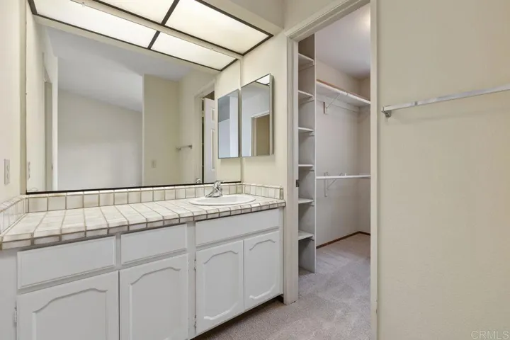 6890 Peach Tree Road, Carlsbad, California 92011
