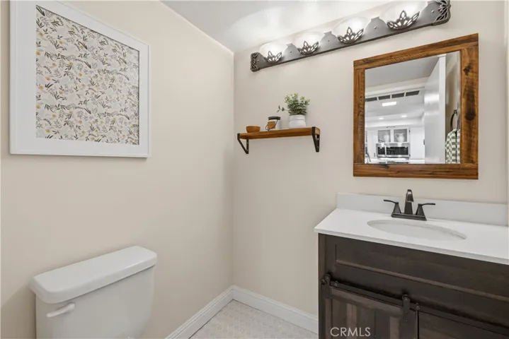 5676 E Los Angeles, Simi Valley, California 93063