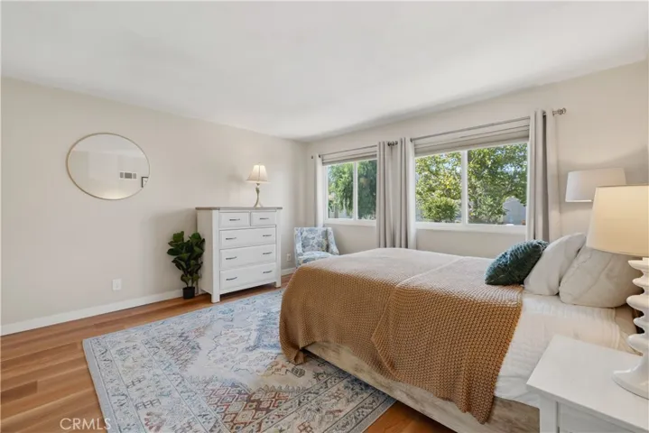 5676 E Los Angeles, Simi Valley, California 93063