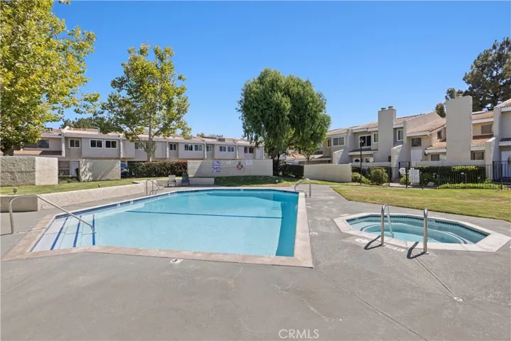 5676 E Los Angeles, Simi Valley, California 93063