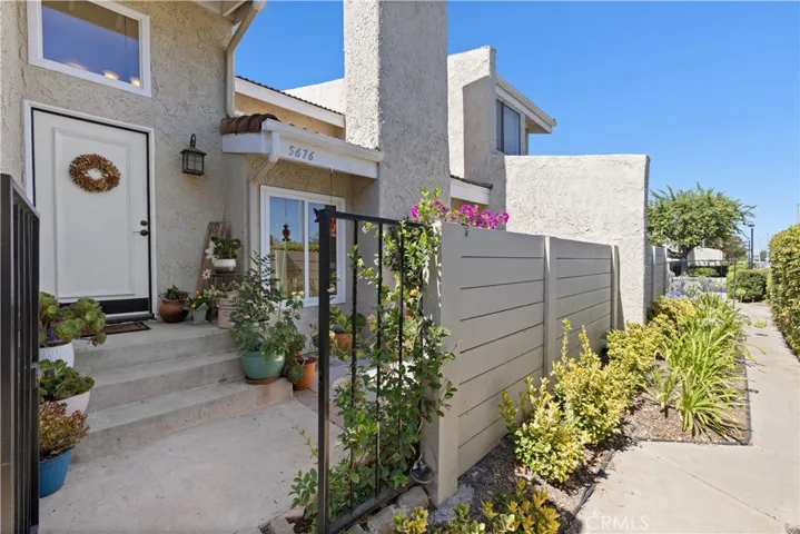 5676 E Los Angeles, Simi Valley, California 93063