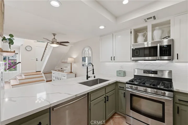 5676 E Los Angeles, Simi Valley, California 93063