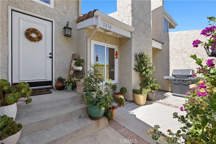 5676 E Los Angeles, Simi Valley, California 93063