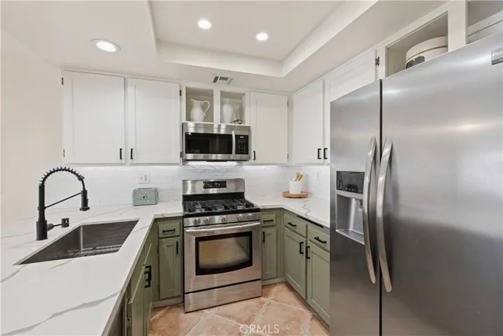 5676 E Los Angeles, Simi Valley, California 93063