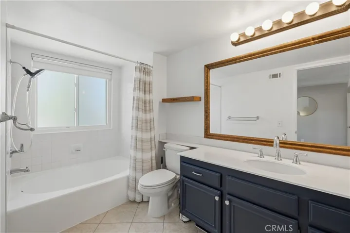 5676 E Los Angeles, Simi Valley, California 93063
