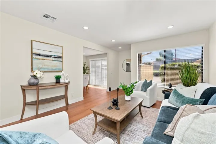 8601 Sunland 5, Sun Valley, California 91352