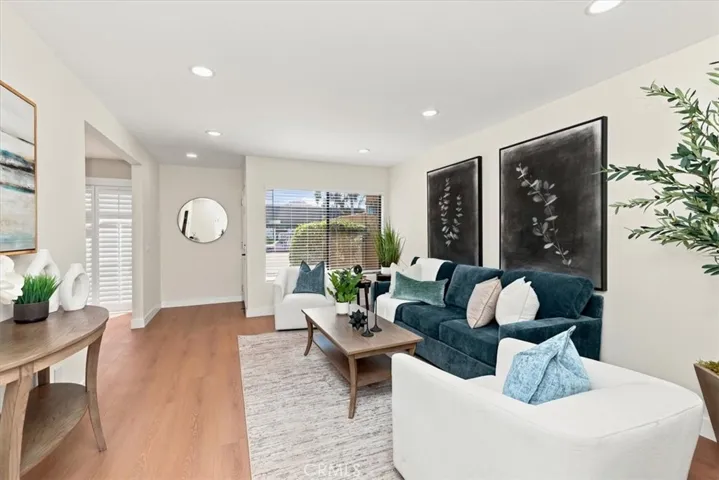 8601 Sunland 5, Sun Valley, California 91352
