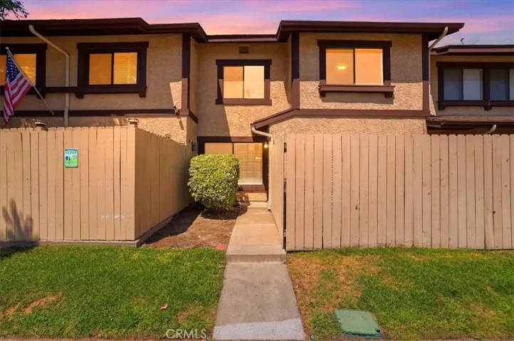 8601 Sunland 5, Sun Valley, California 91352