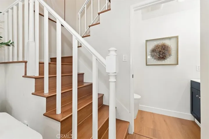 8601 Sunland 5, Sun Valley, California 91352