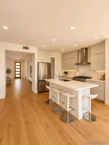 13568 Dogwood Way, San Diego, California 92130