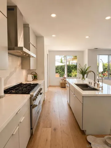 13568 Dogwood Way, San Diego, California 92130