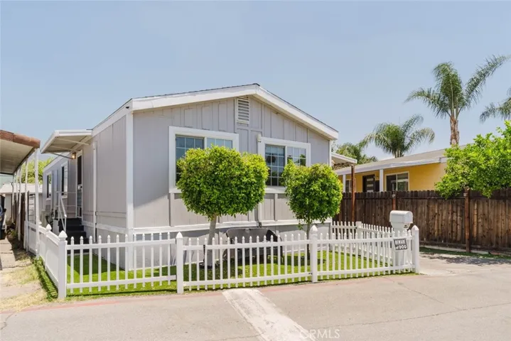 15445 Cobalt Street 124, Sylmar, California 91342