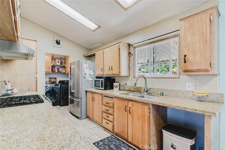 15445 Cobalt Street 124, Sylmar, California 91342