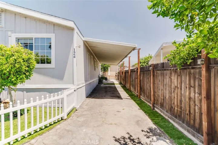 15445 Cobalt Street 124, Sylmar, California 91342