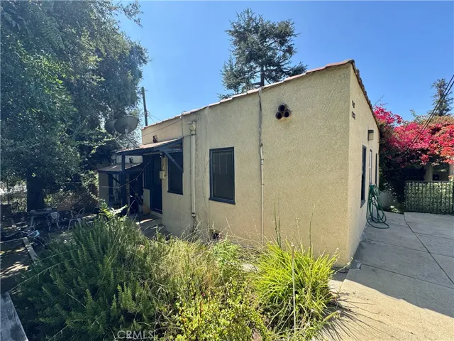 1712 Gillette Crescent A, South Pasadena, California 91030