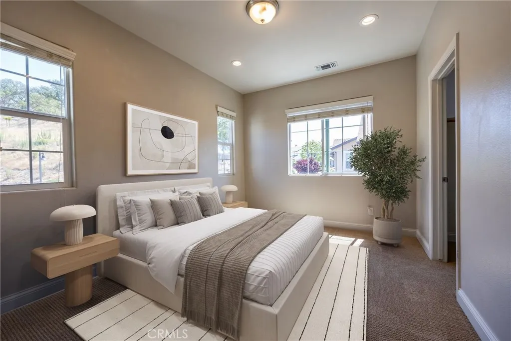Bedroom 2 - photo has been virtually staged.