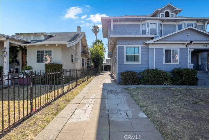 1714 3rd Ave, Los Angeles, California 90019