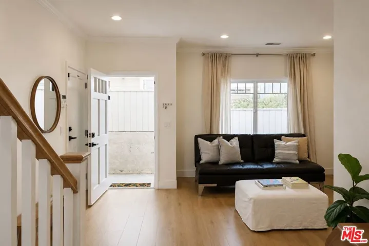 1918 Cabrillo Avenue C, Torrance, California 90501