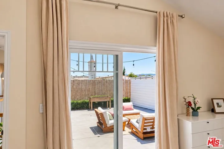 1918 Cabrillo Avenue C, Torrance, California 90501