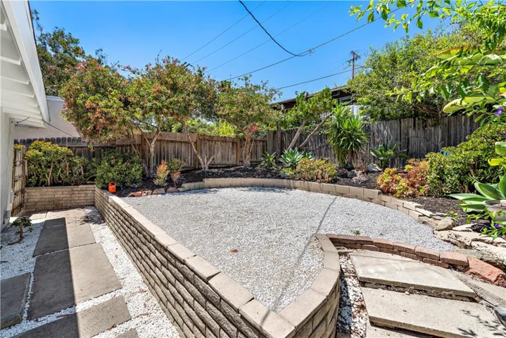 1435 Bluebird Canyon Drive, Laguna Beach, California 92651