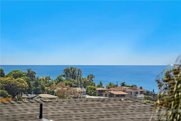 1435 Bluebird Canyon Drive, Laguna Beach, California 92651