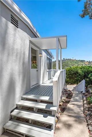 1435 Bluebird Canyon Drive, Laguna Beach, California 92651