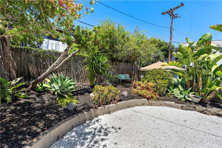 1435 Bluebird Canyon Drive, Laguna Beach, California 92651