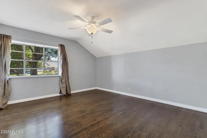 9244 Jellico Ave  -  HsHProd-25