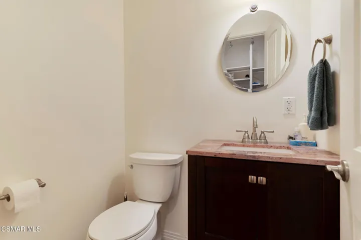 9244 Jellico Ave  -  HsHProd-20