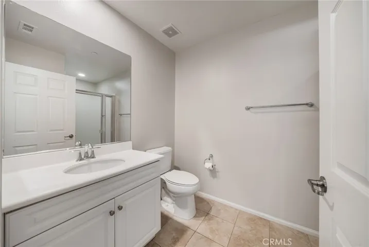 1st level bedroom