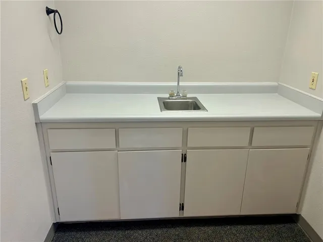 1411 Marsh 203, San Luis Obispo, California 93401