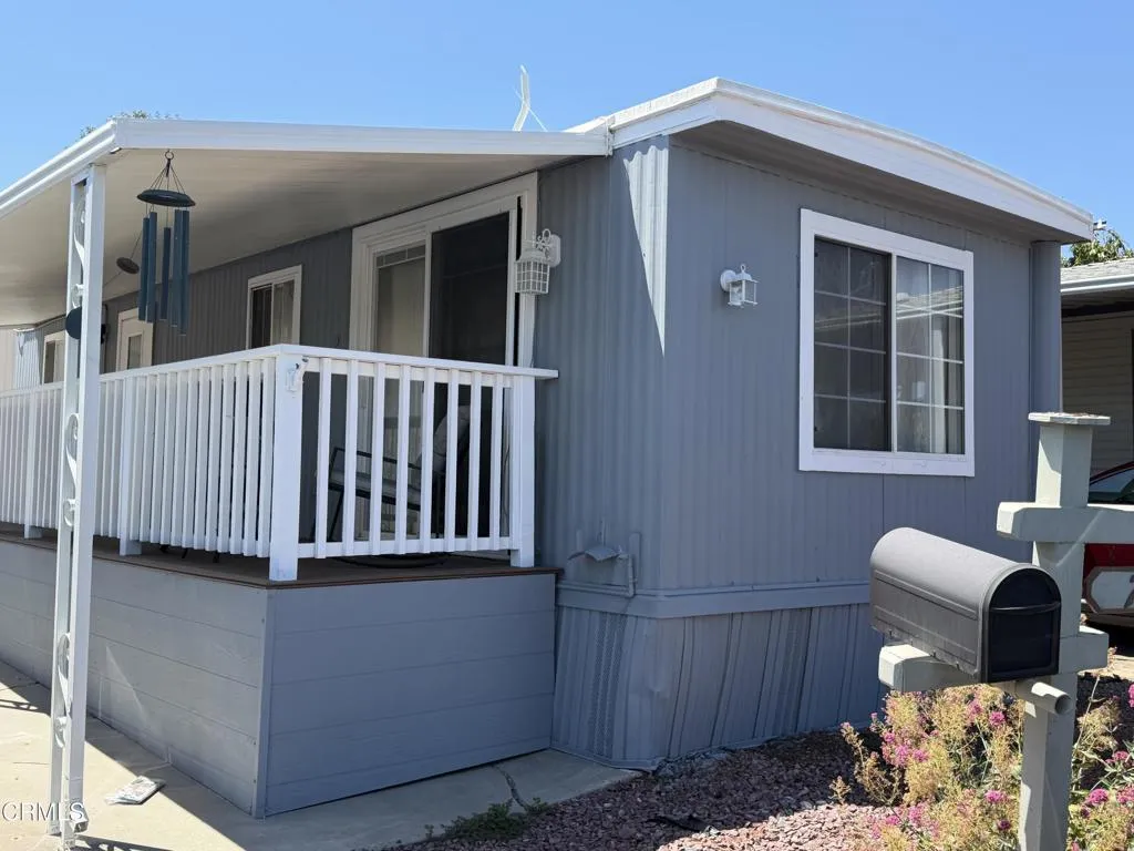 77 Farland Dr