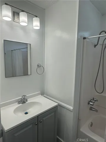 7142 Orangethorpe, Buena Park, California 90621